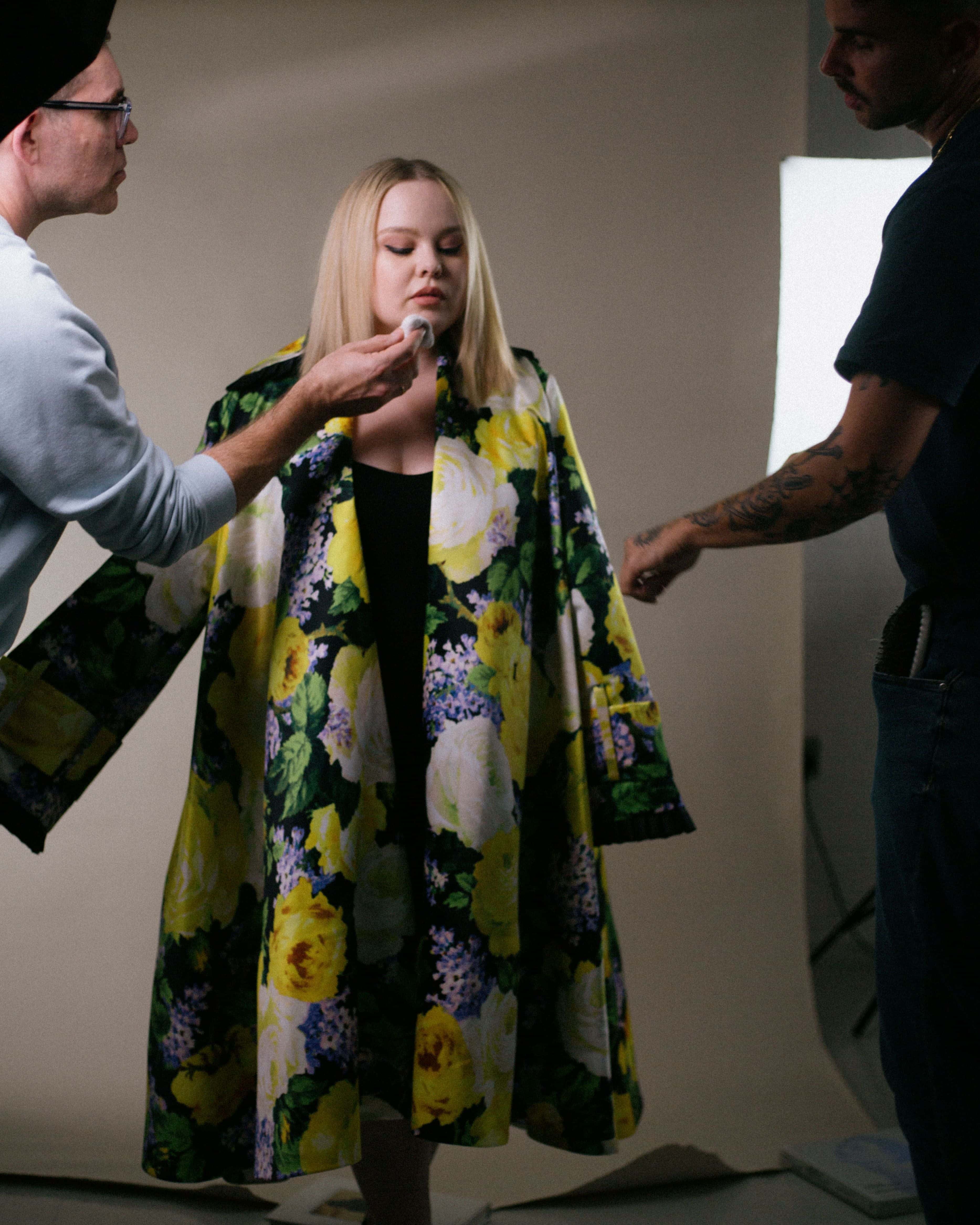 Scrolling selection of images 10